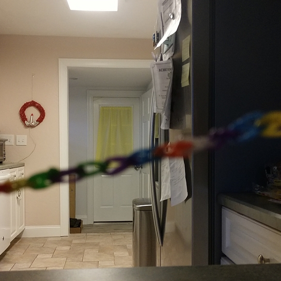 A rubber band charm bracelet - Picture 2 of 2